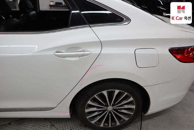 Hyundai_Grandeur_HG HG240 Modern_2013