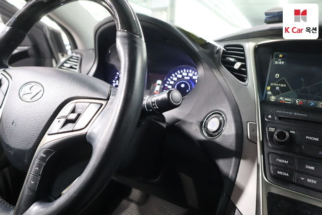 Hyundai_Grandeur_HG HG240 Modern_2013