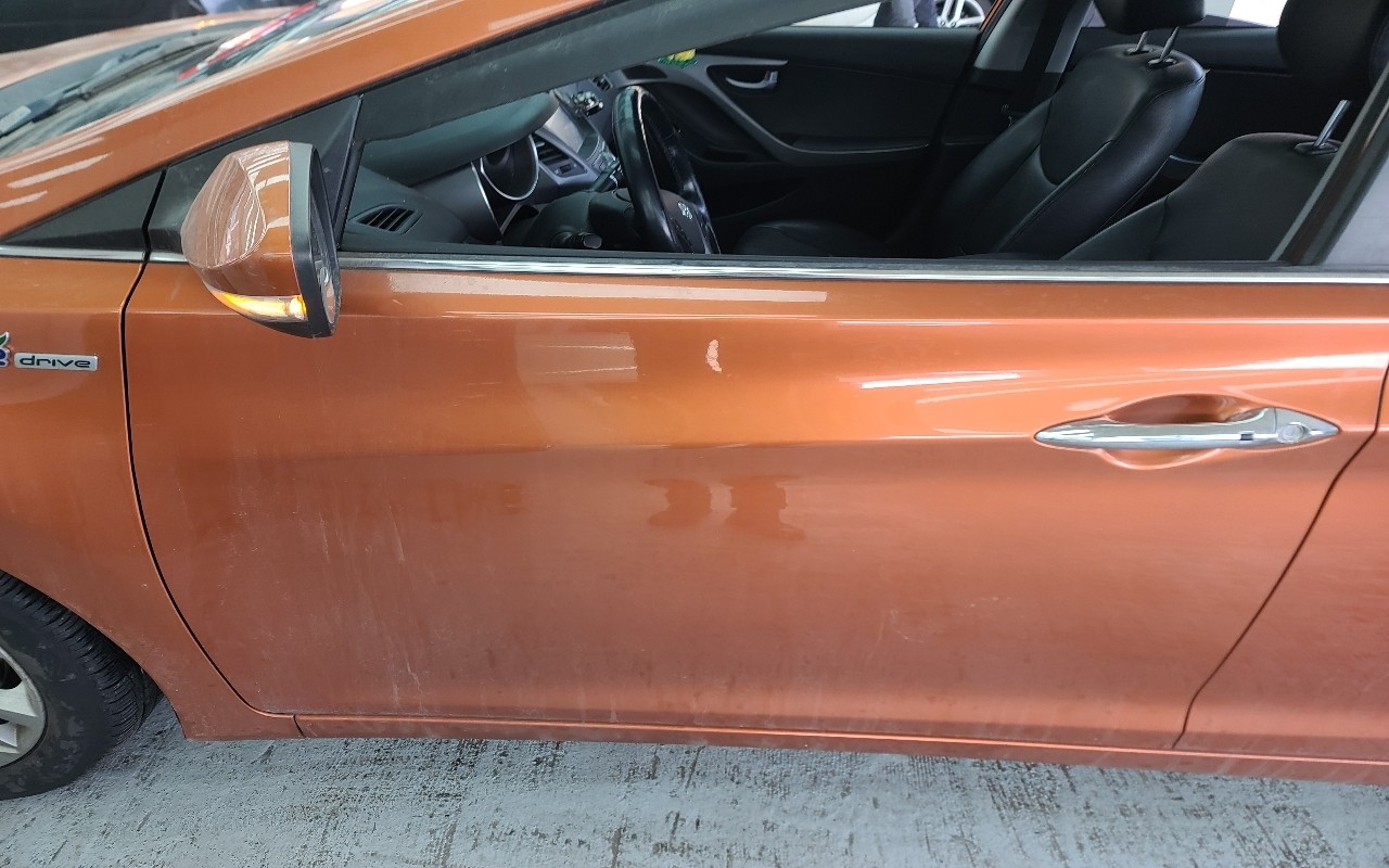 Hyundai Avante_2014_ 101k_Diesel