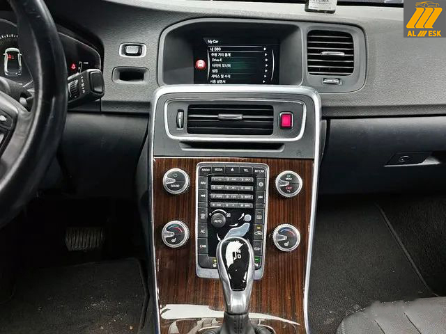 فولفو S60