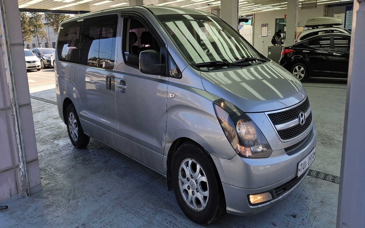 Hyundai Starex_2011_198k_Diesel