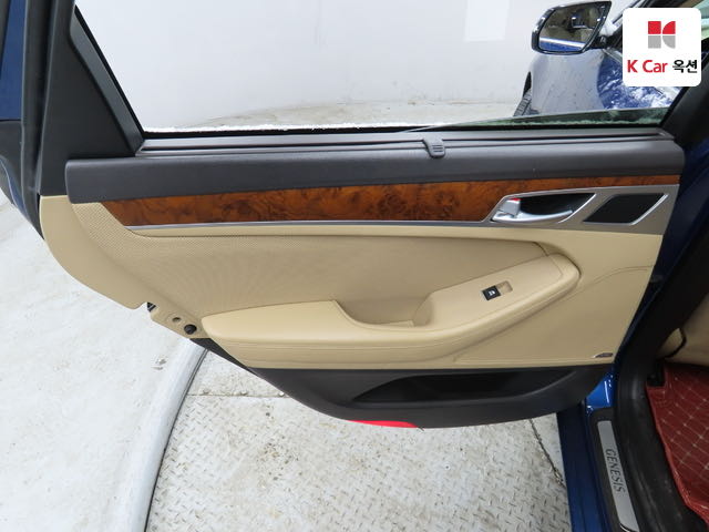 Hyundai_Genesis _DH G330 Premium AWD_2014