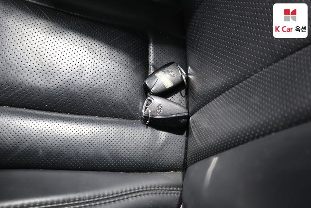 Hyundai_Grandeur_HG HG240 Modern_2013