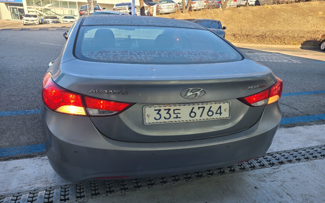 Hyundai Avante_2011_159k_Benzin
