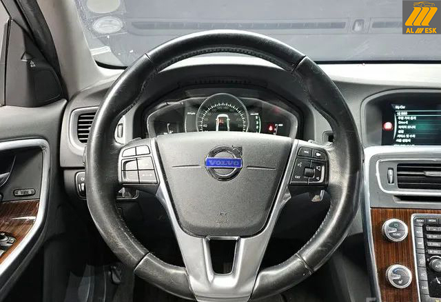 فولفو S60