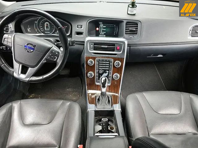 فولفو S60