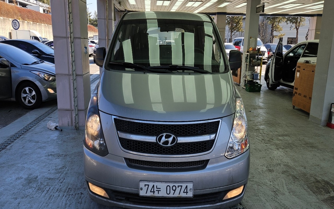 Hyundai Starex_2011_198k_Diesel