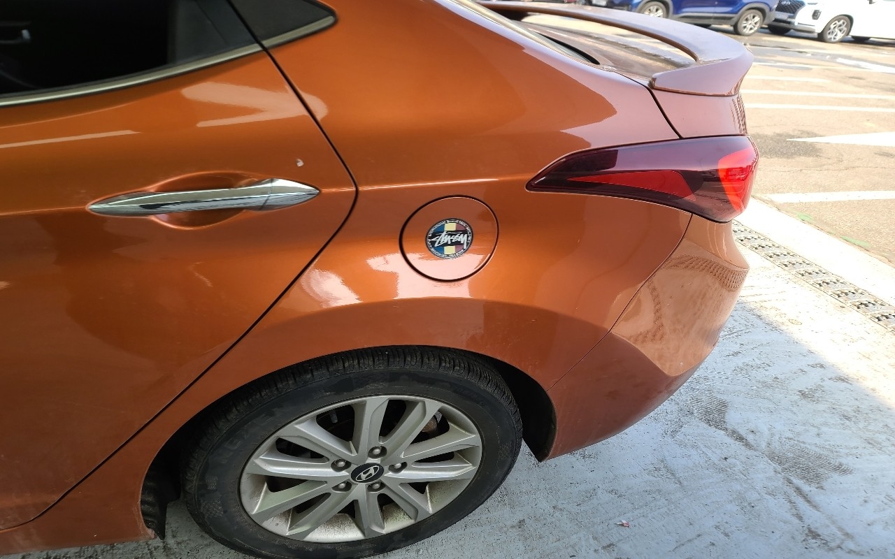 Hyundai Avante_2014_ 101k_Diesel