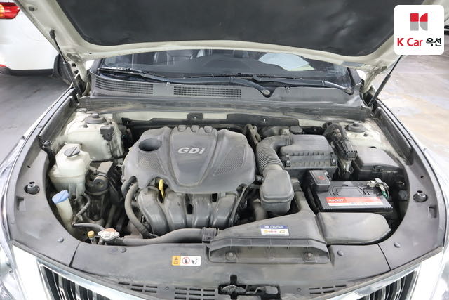 Hyundai_Grandeur_HG HG240 Modern_2013