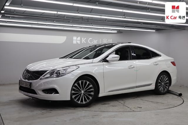 Hyundai_Grandeur_HG HG240 Modern_2013