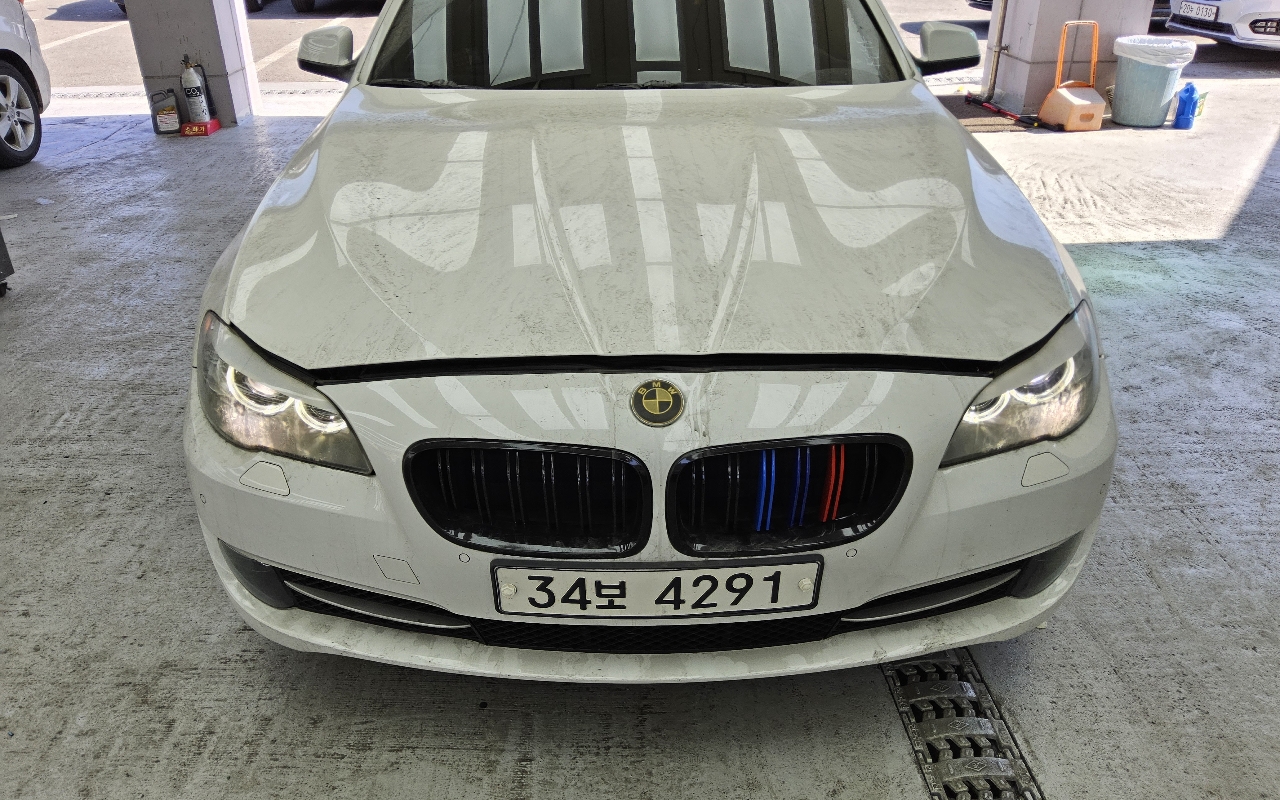 BMW 528i_2011_131k_Benzin