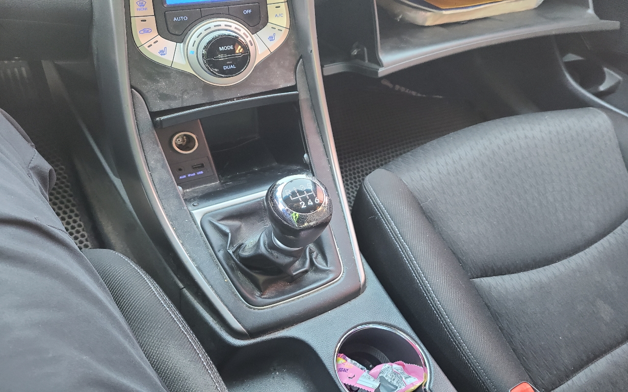 Hyundai Avante_2011_159k_Benzin