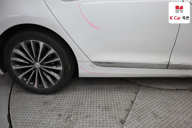 Hyundai_Grandeur_HG HG240 Modern_2013